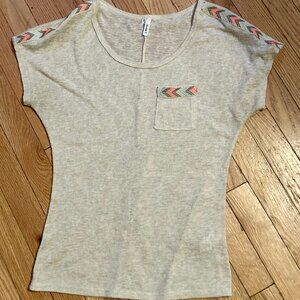Studio Y Womens Short Sleeve T‎ Shirt Southwest Accents Size XS